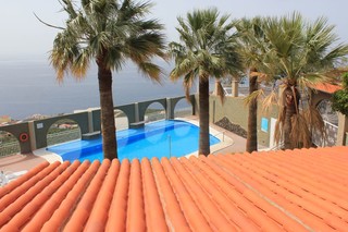 La Palma Fewo Blick zum Pool und Meer